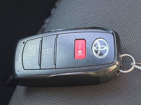 Used 2025 Toyota Tacoma TRD Off-Road image 22