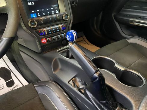 Used 2018 Ford Mustang Shelby GT350 w/ Convenience Package image 30