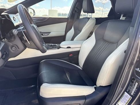 Used 2024 Lexus NX 250 FWD w/ Towing Package (2000 Lbs) image 11