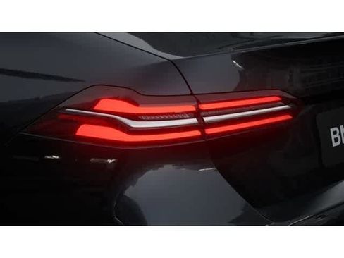 New 2026 BMW 530i RWD image 8