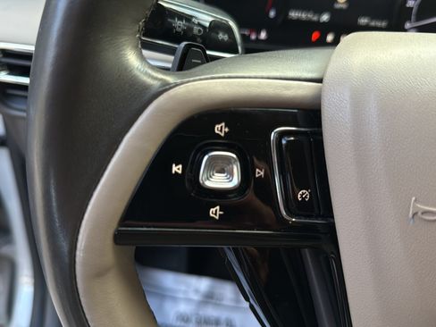 Used 2022 Lincoln Corsair FWD w/ Premium Package image 13
