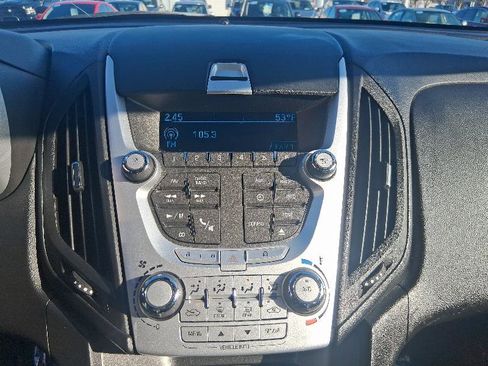 Used 2013 Chevrolet Equinox LS image 33