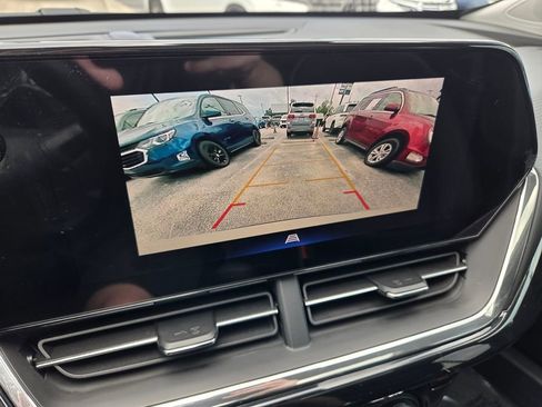 Used 2026 Chevrolet Trax ACTIV w/ Sunroof Package FWD image 32