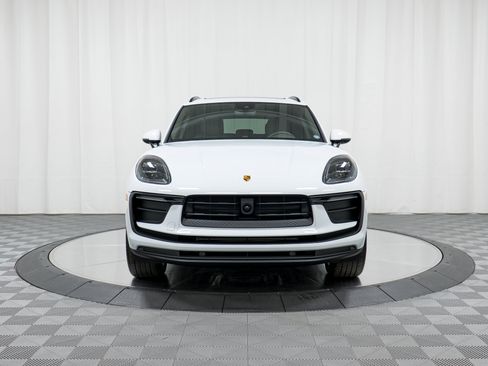 New 2026 Porsche Macan AWD/4WD image 10