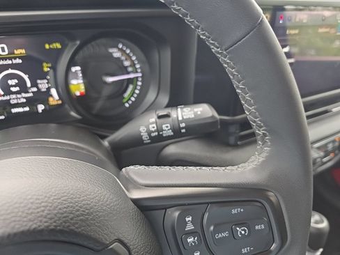 Used 2025 Jeep Wrangler Unlimited Sport S 4xe AWD/4WD image 16