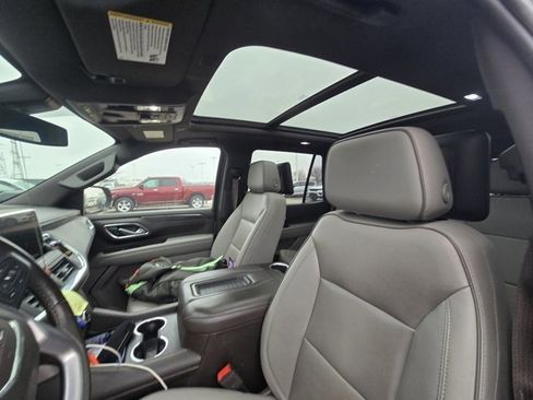 Used 2022 GMC Yukon SLT w/ SLT Premium Package image 10