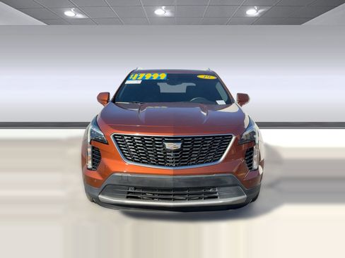 Used 2019 Cadillac XT4 Premium Luxury w/ Cold Weather Package image 5
