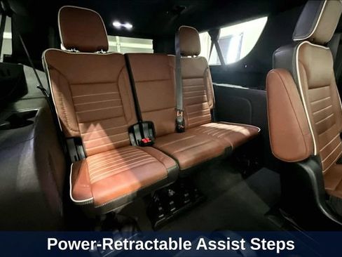 Used 2023 GMC Yukon XL Denali Ultimate AWD/4WD image 35