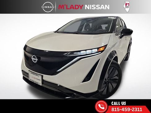 Used 2023 Nissan Ariya AWD image 2