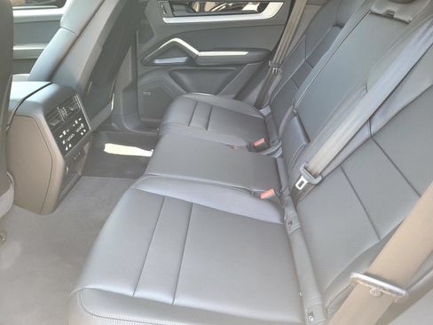 New 2026 Porsche Cayenne AWD/4WD image 18