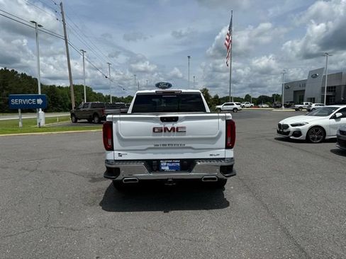 Used 2022 GMC Sierra 1500 SLT w/ SLT Premium Package AWD/4WD image 5