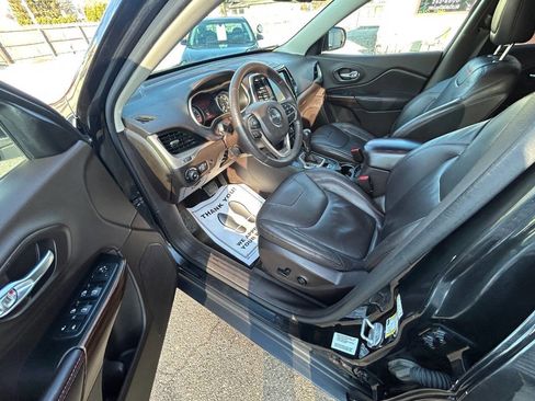 Used 2014 Jeep Cherokee Trailhawk image 6
