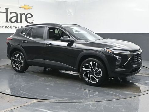 New 2026 Chevrolet Trax RS w/ Sunroof Package image 6