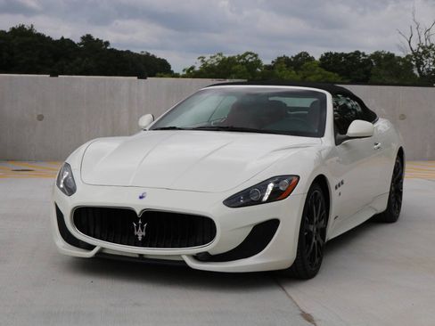 Used 2014 Maserati GranTurismo MC RWD image 18