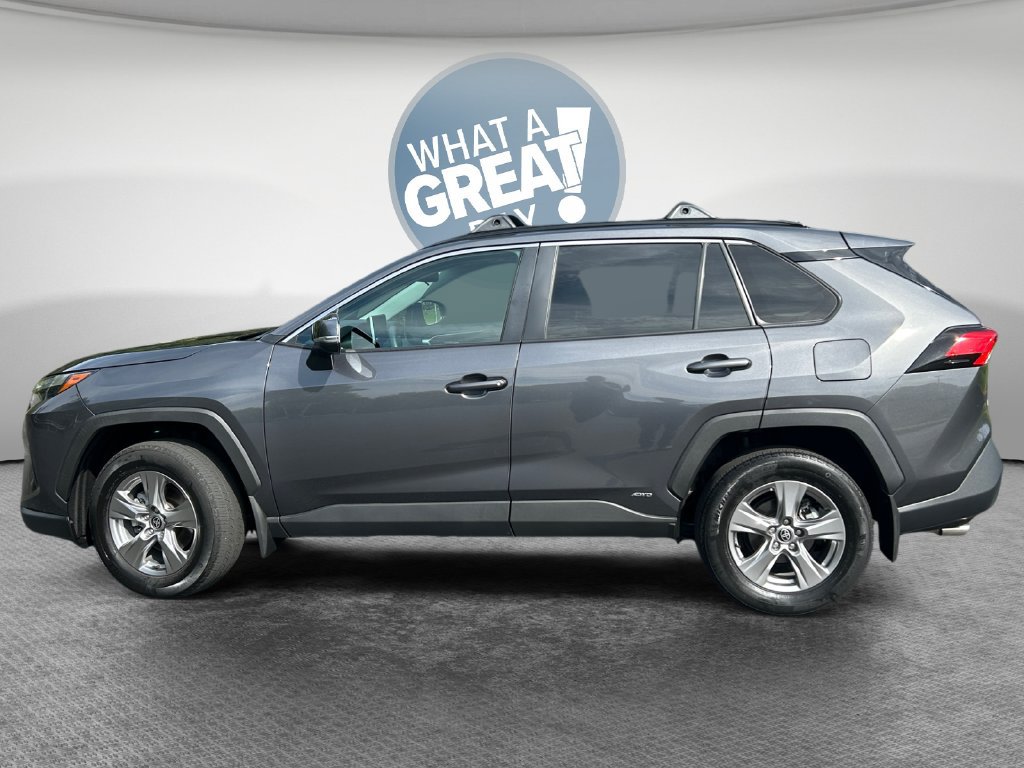 Used 2024 Toyota RAV4 XLE w/ Convenience Package AWD/4WD image 7