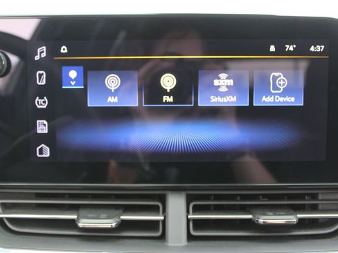 Used 2025 Chevrolet Trax LT image 43