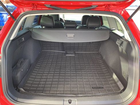 Used 2019 Volkswagen Golf Alltrack SE image 11