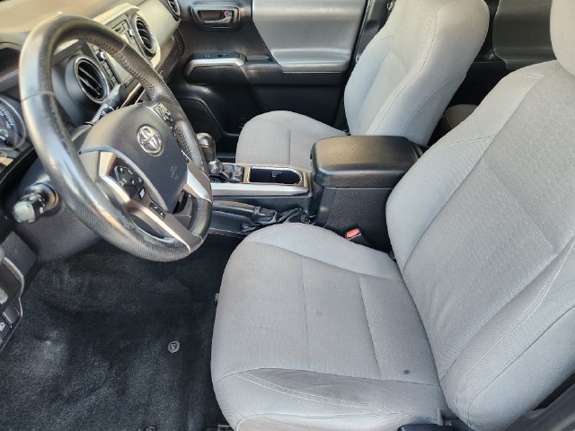Used 2019 Toyota Tacoma SR5 RWD image 12