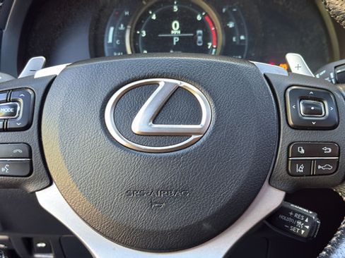 Used 2019 Lexus IS 300 F Sport w/ F Sport Package RWD image 17