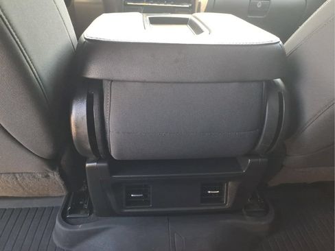 Used 2022 Chevrolet Silverado 1500 Custom RWD image 16