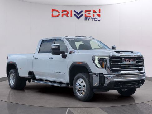 New 2026 GMC Sierra 3500 SLT w/ SLT Premium Package AWD/4WD image 6