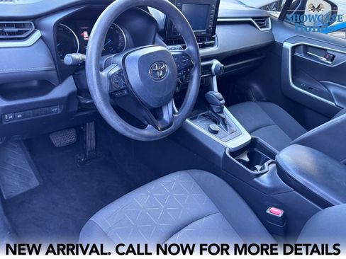 Used 2021 Toyota RAV4 XLE w/ Convenience Package AWD/4WD image 8