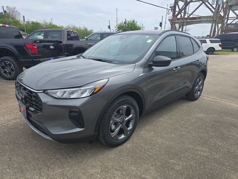 New 2025 Ford Escape ST-Line w/ Cold Weather Package image 3