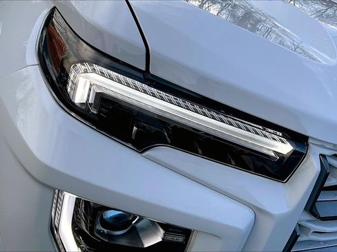 Used 2024 GMC Canyon AT4 w/ Canyon Safety Plus Package image 22