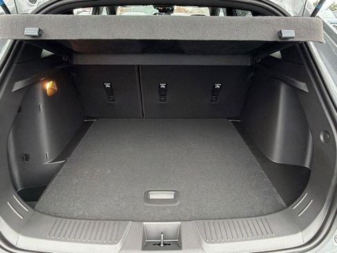 New 2026 Chevrolet Trax RS w/ Sunroof Package FWD image 10