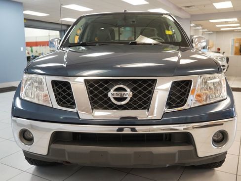Used 2016 Nissan Frontier SL image 16