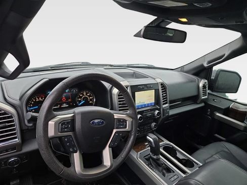 Used 2015 Ford F150 Platinum w/ Equipment Group 701A Luxury AWD/4WD image 6