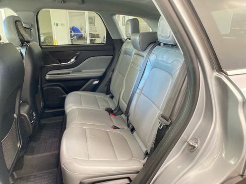 Certified 2022 Lincoln Corsair Reserve w/ Equipment Group 201A image 9