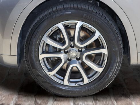 Used 2019 Maserati Levante image 36