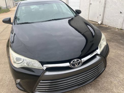 Used 2016 Toyota Camry LE FWD image 4
