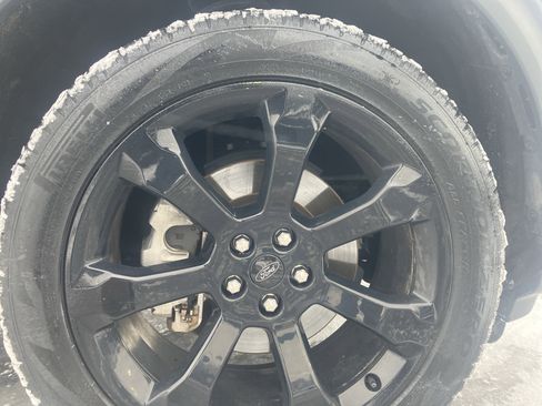 Used 2023 Ford Explorer ST-Line w/ Class IV Trailer Tow Package image 9