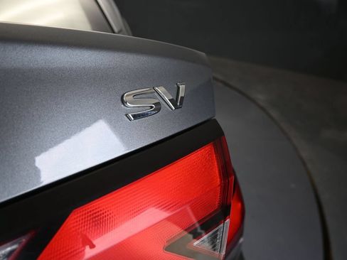 Used 2021 Nissan Versa SV FWD image 17