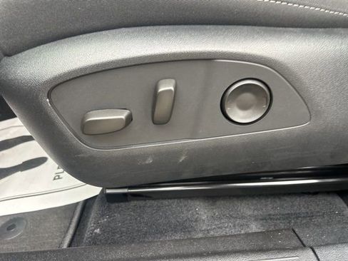 New 2026 Chevrolet Equinox EV LT w/ Comfort Package image 16