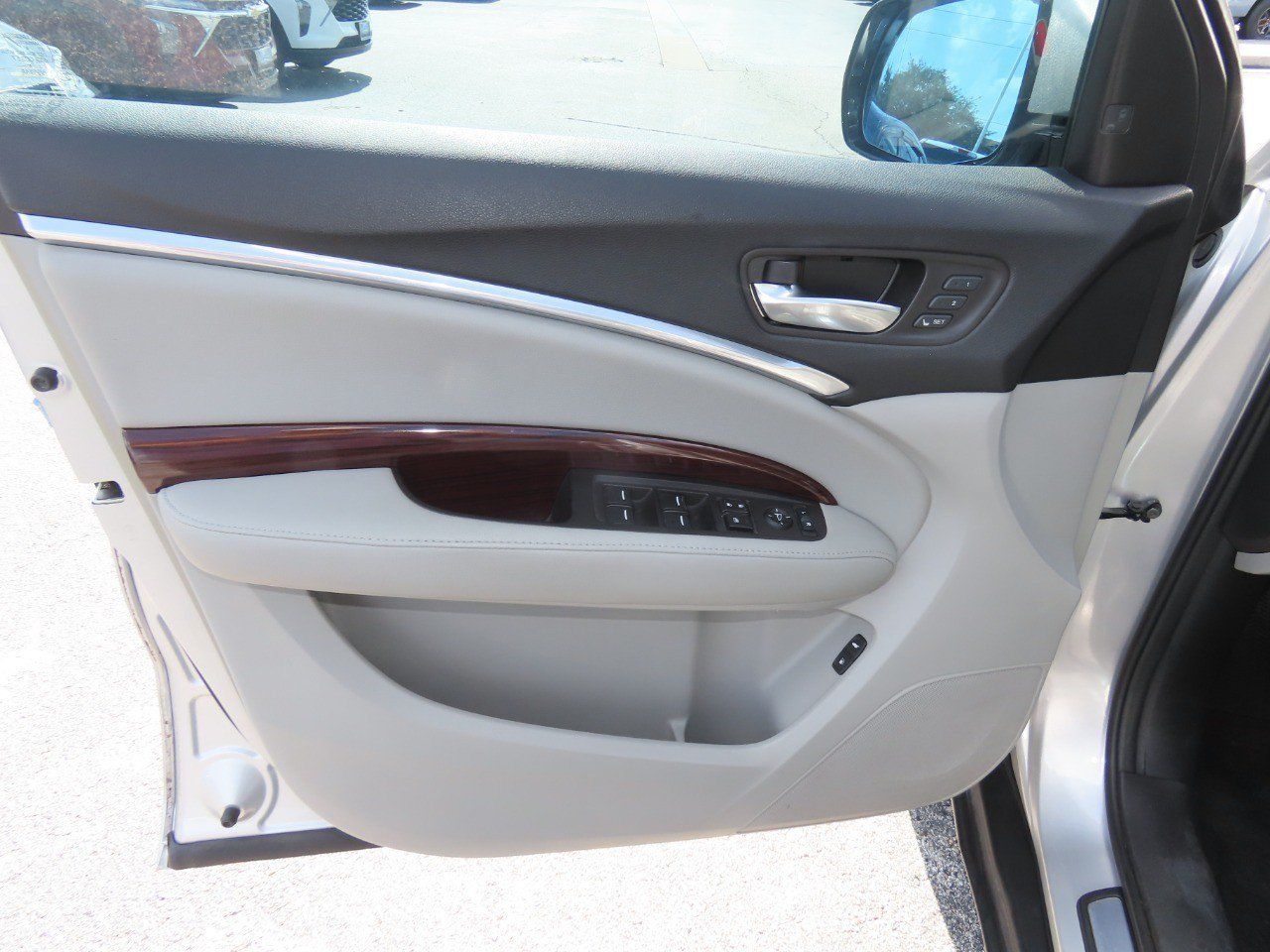 Used 2015 Acura MDX w/ Technology Package FWD image 26