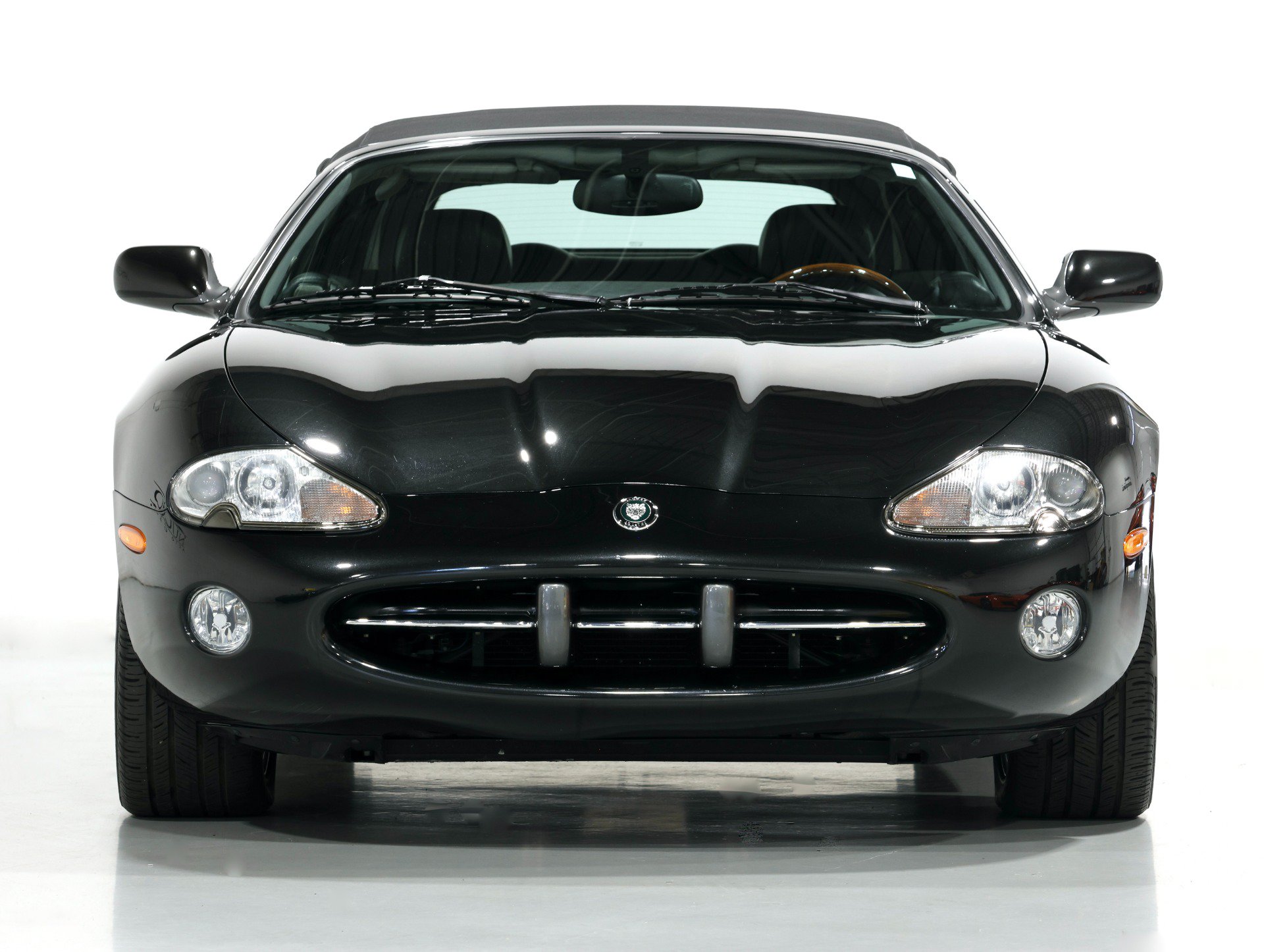 Used 2001 Jaguar XK8 Convertible RWD image 13