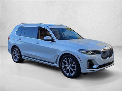 Used 2020 BMW X7 xDrive40i w/ Premium Package image 3