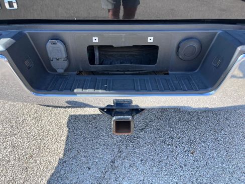 Used 2019 Chevrolet Silverado 1500 LT AWD/4WD image 11