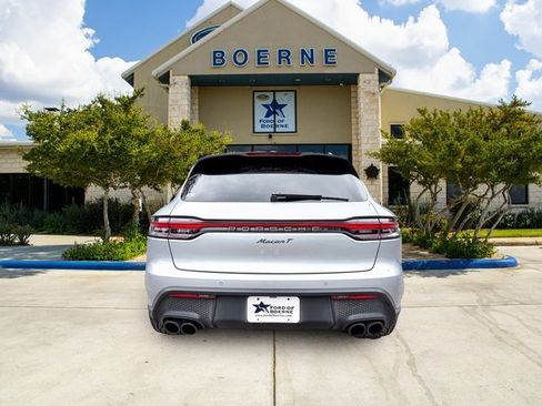 Used 2023 Porsche Macan Turbo image 4