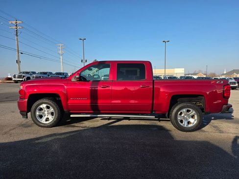 Used 2018 Chevrolet Silverado 1500 LT w/ All Star Edition image 4