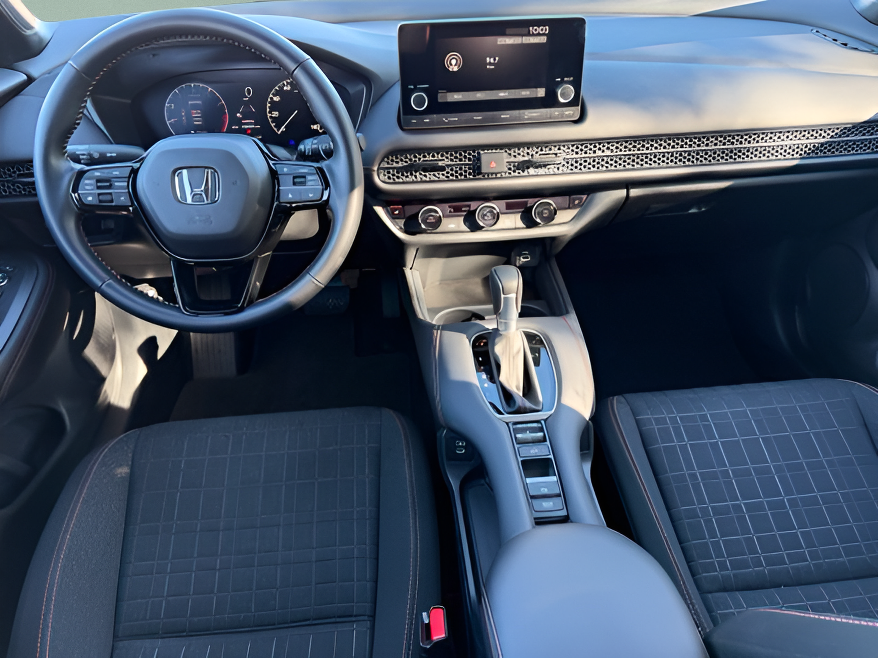 Certified 2025 Honda HR-V Sport image 10