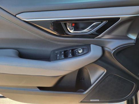 Certified 2025 Subaru Outback Onyx Edition image 18