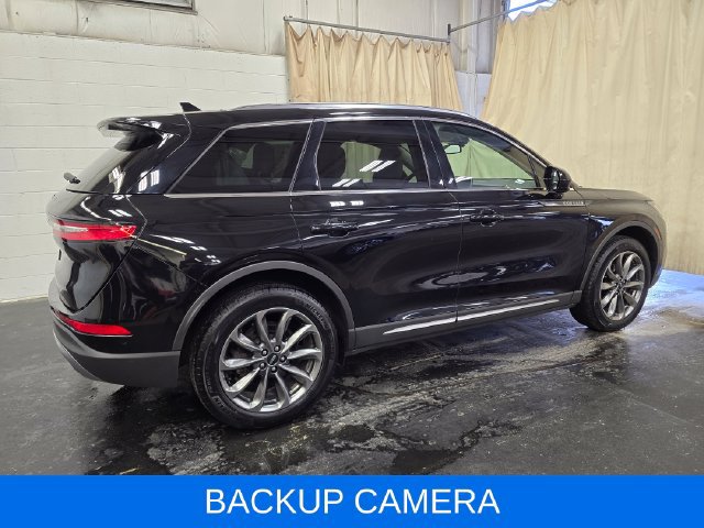 Used 2021 Lincoln Corsair AWD w/ Premium Package image 7