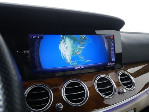 Used 2018 Mercedes-Benz E 300 image 17