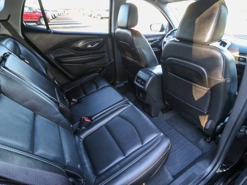 Certified 2022 GMC Terrain SLT w/ Infotainment Package II image 24