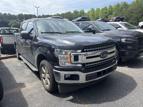 Used 2018 Ford F150 XLT w/ Equipment Group 302A Luxury RWD image 2