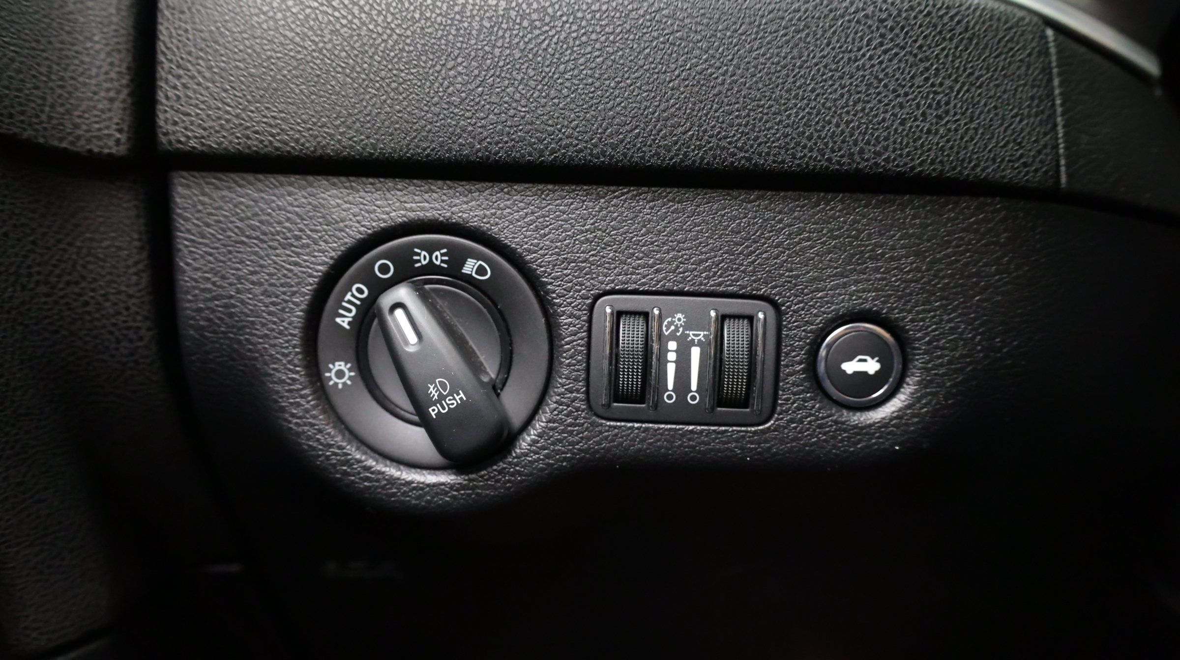 Used 2019 Dodge Charger GT RWD image 17